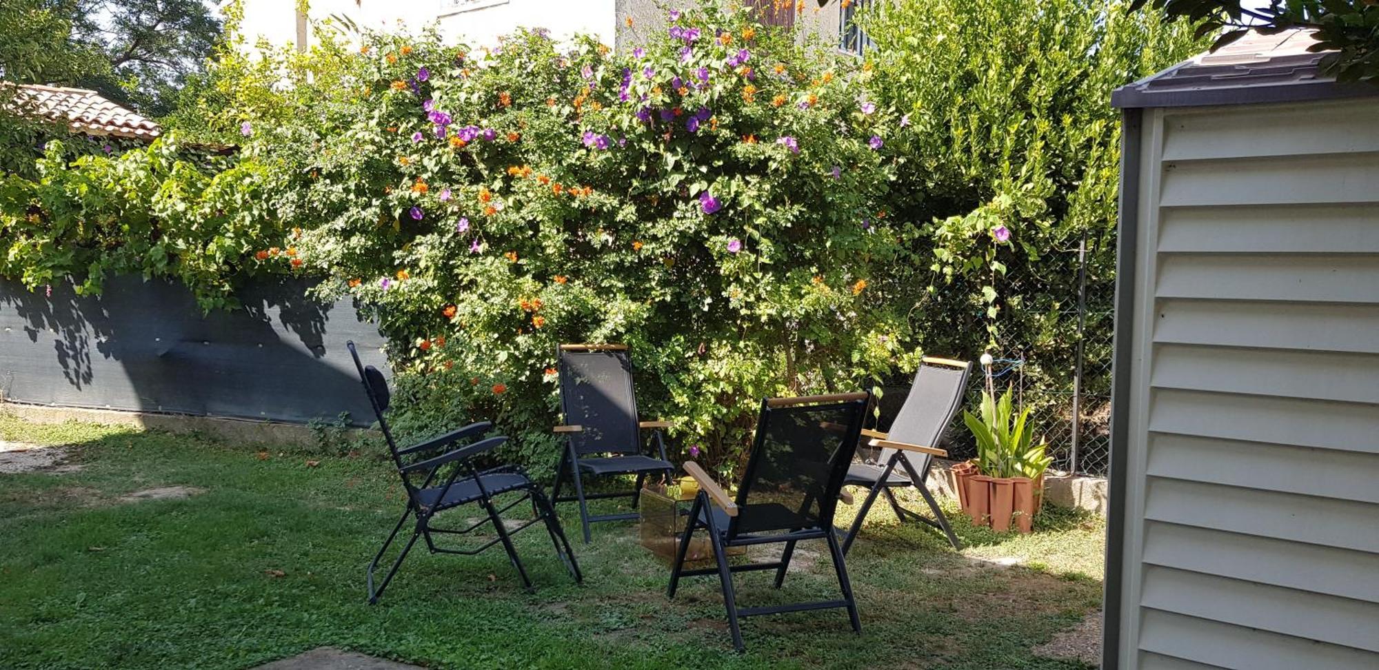 Superbe T2 Avec Jardin, Piscine-Enfant Et Parking Apartment Arles Exterior photo